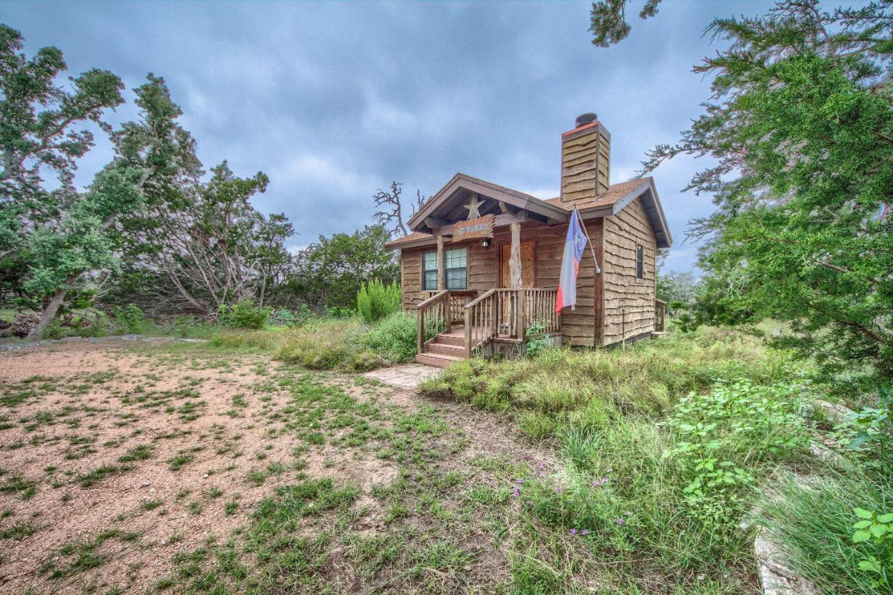 Cedar Bliss Cabin Villa Fredericksburg Exterior foto